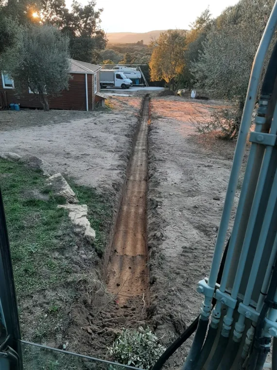 Décaissement terrain en limite de propriété, Porto-Vecchio, Corse TPM