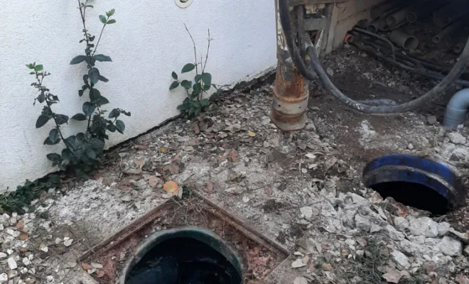 Démolition d'une dalle béton avec un BRH, Porto-Vecchio, Corse TPM