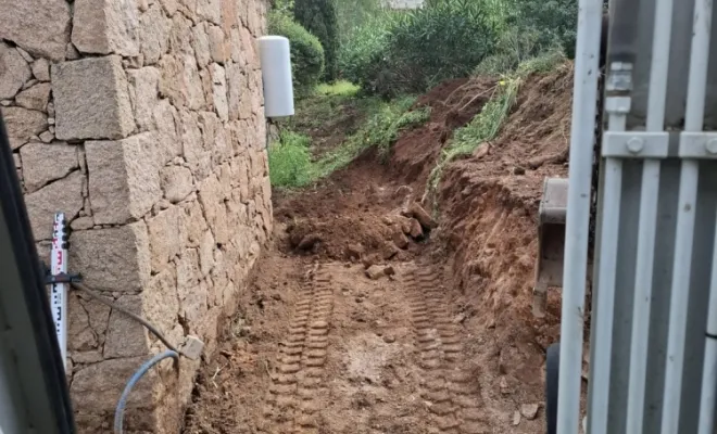 Terrassement en espace restreint à Palombaggia
