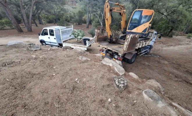Plantation d'un figuier de barbarie à Porto Vecchio