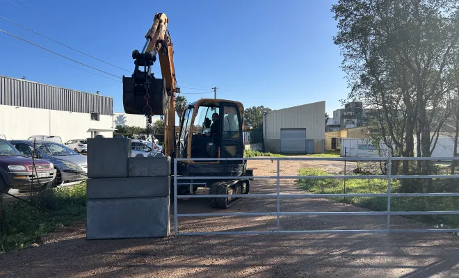 Bloc-béton type Légo disponible chez Corse TPM à Porto Vecchio, Porto-Vecchio, Corse TPM